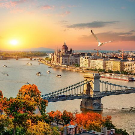 A Noble Way Apartment Budapest Luaran gambar