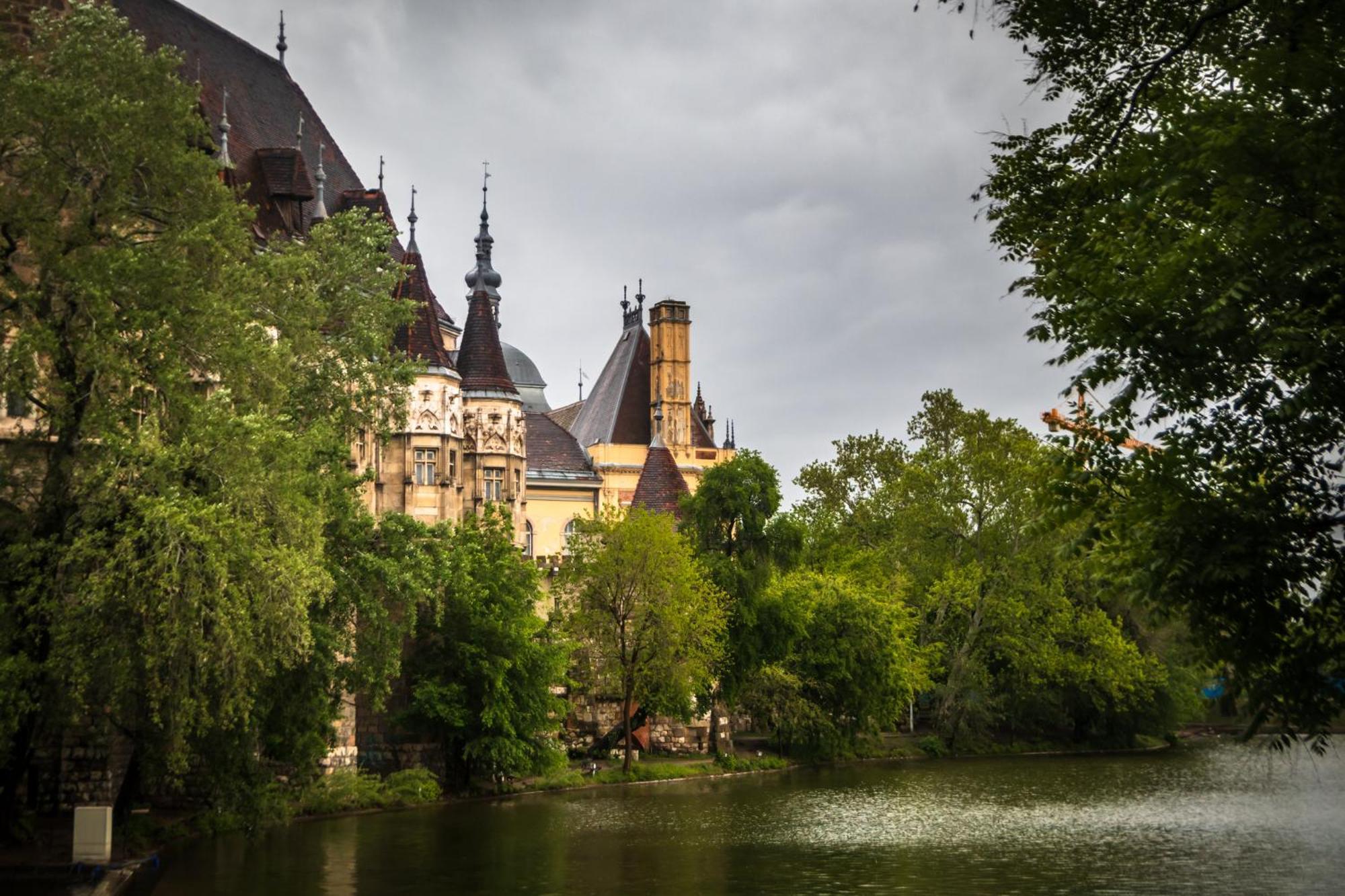 A Noble Way Apartment Budapest Luaran gambar